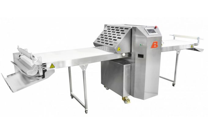 Dough sheeter with 