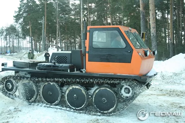 Tracked transport vehicle GTM-0.8