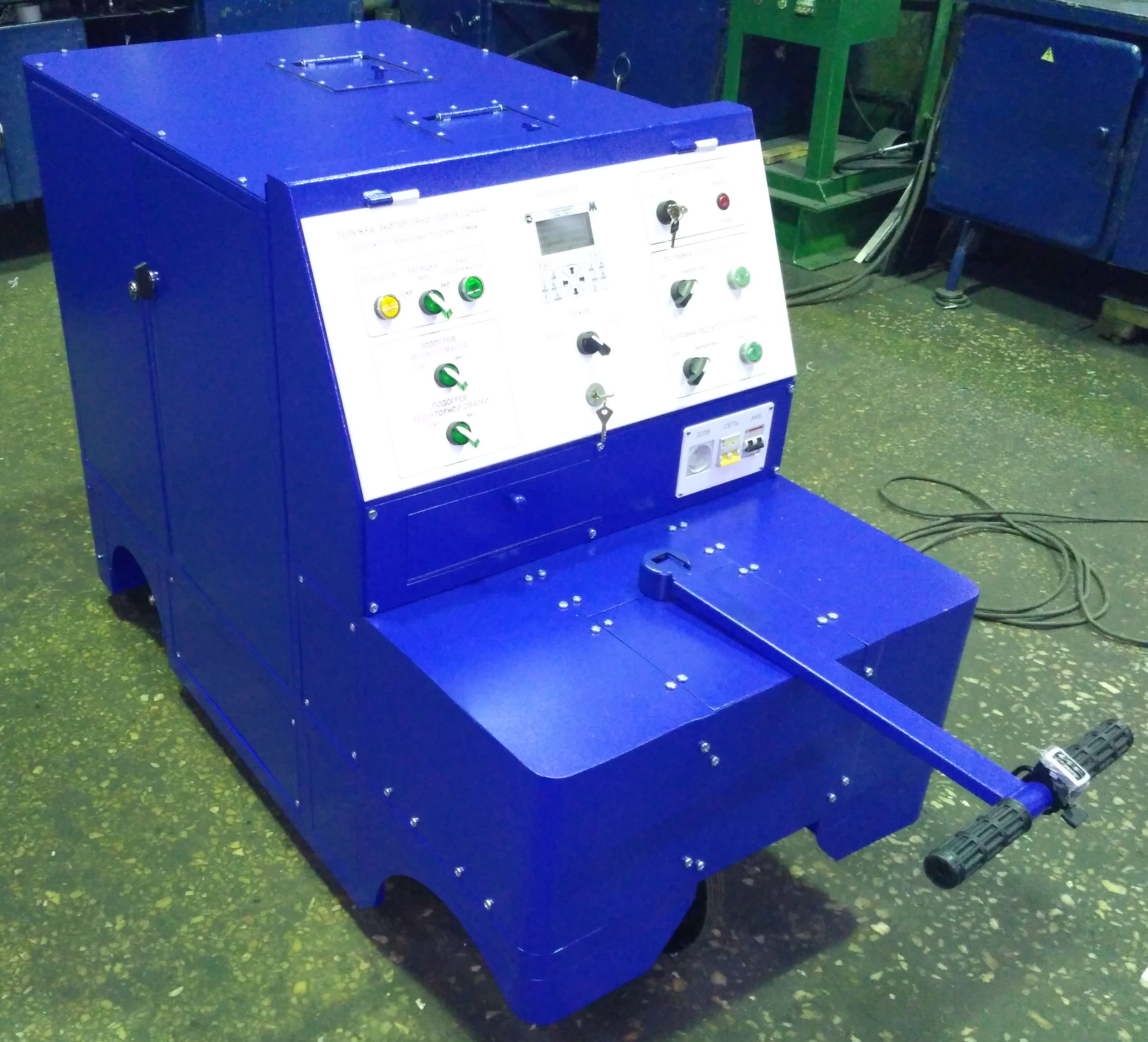 Тележка экипировки-разэкипировки дизелей самоходная ТЭРС-ММ 800