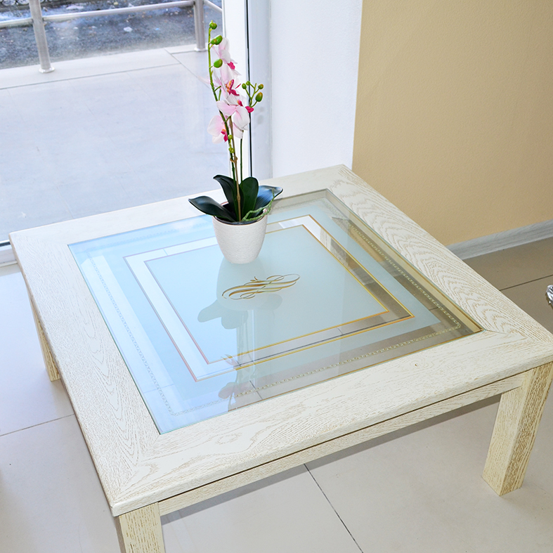 Стол журнальный 