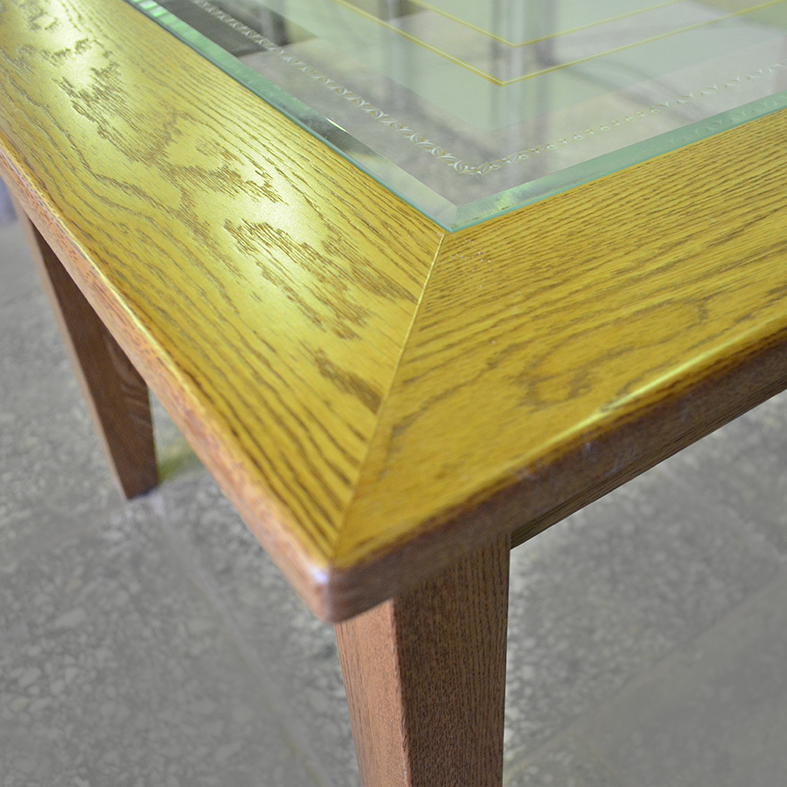 Стол журнальный 