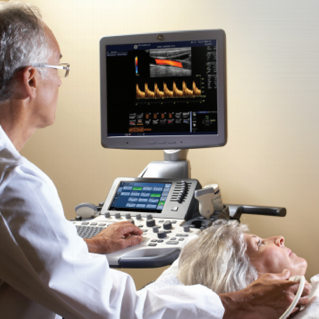 Apparatus for ultrasound diagnostics 