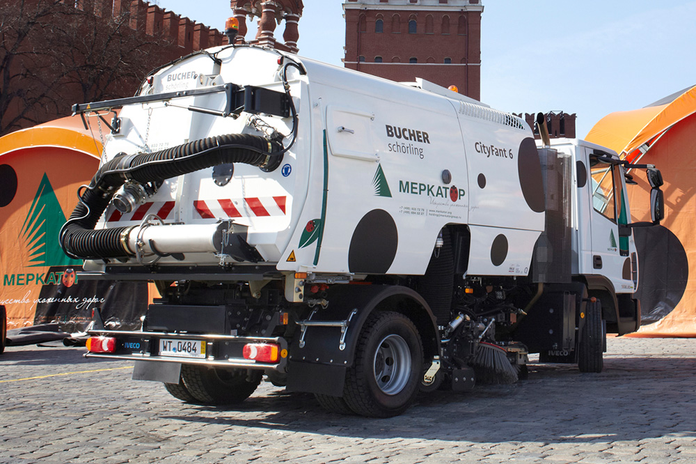 Buscher Cityfant 6/6000 Vacuum Sweeper On Gas Chassis