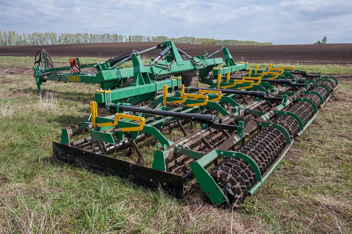 Seed-bed cultivator