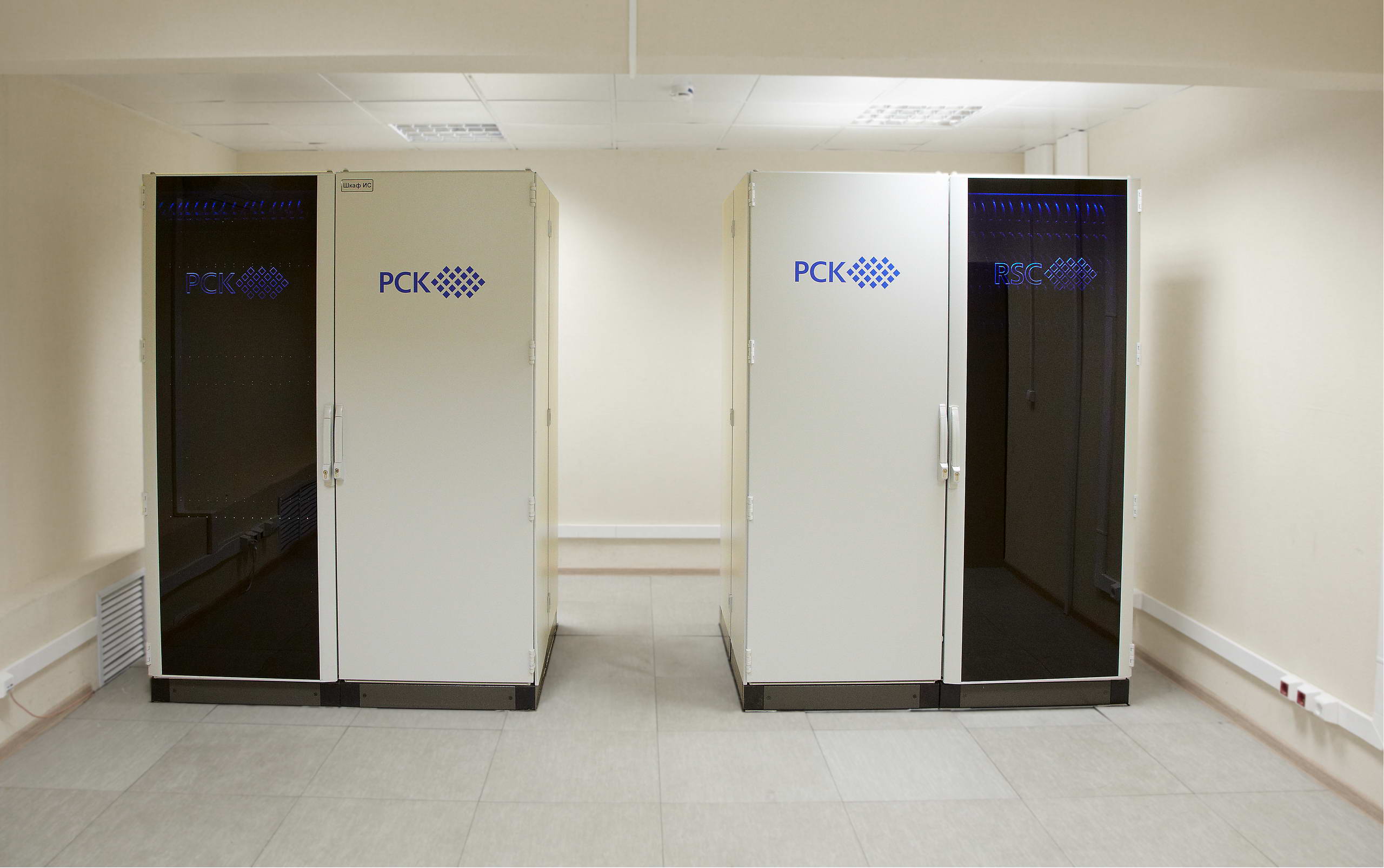 РСК миниЦОД (от 32 до 306 узлов, до 1,37 пфлопс)