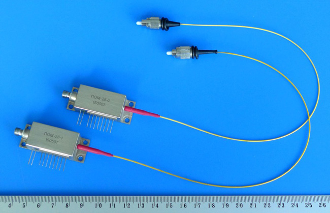 Комплект передающего и приемного оптических модулей ПОМ-28-1 и ПрОМ-16-1 оптоэлектронных малошумящих
