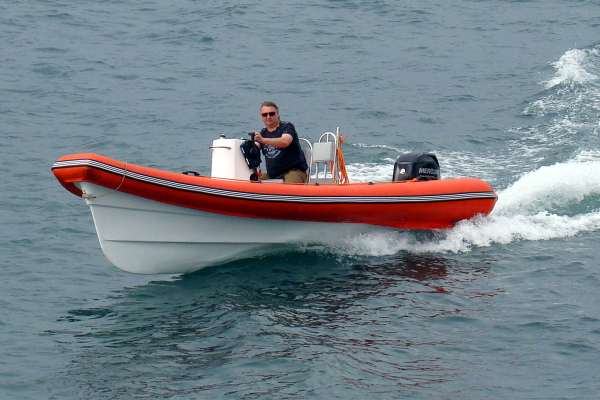 Vympel 6000 composite boat