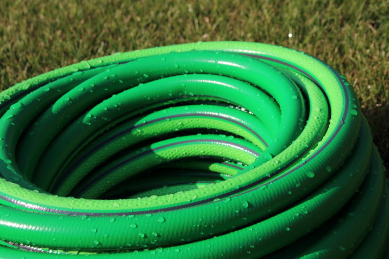 Thermoelastoplast for flexible hoses