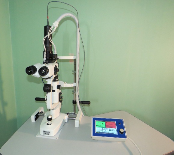 Мультиволновой лазер для офтальмологии с паттерн-системой 