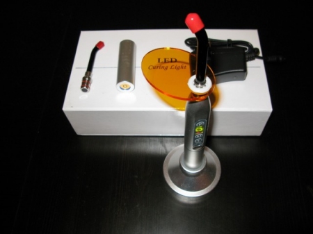 Wireless polymerization lamp + generator