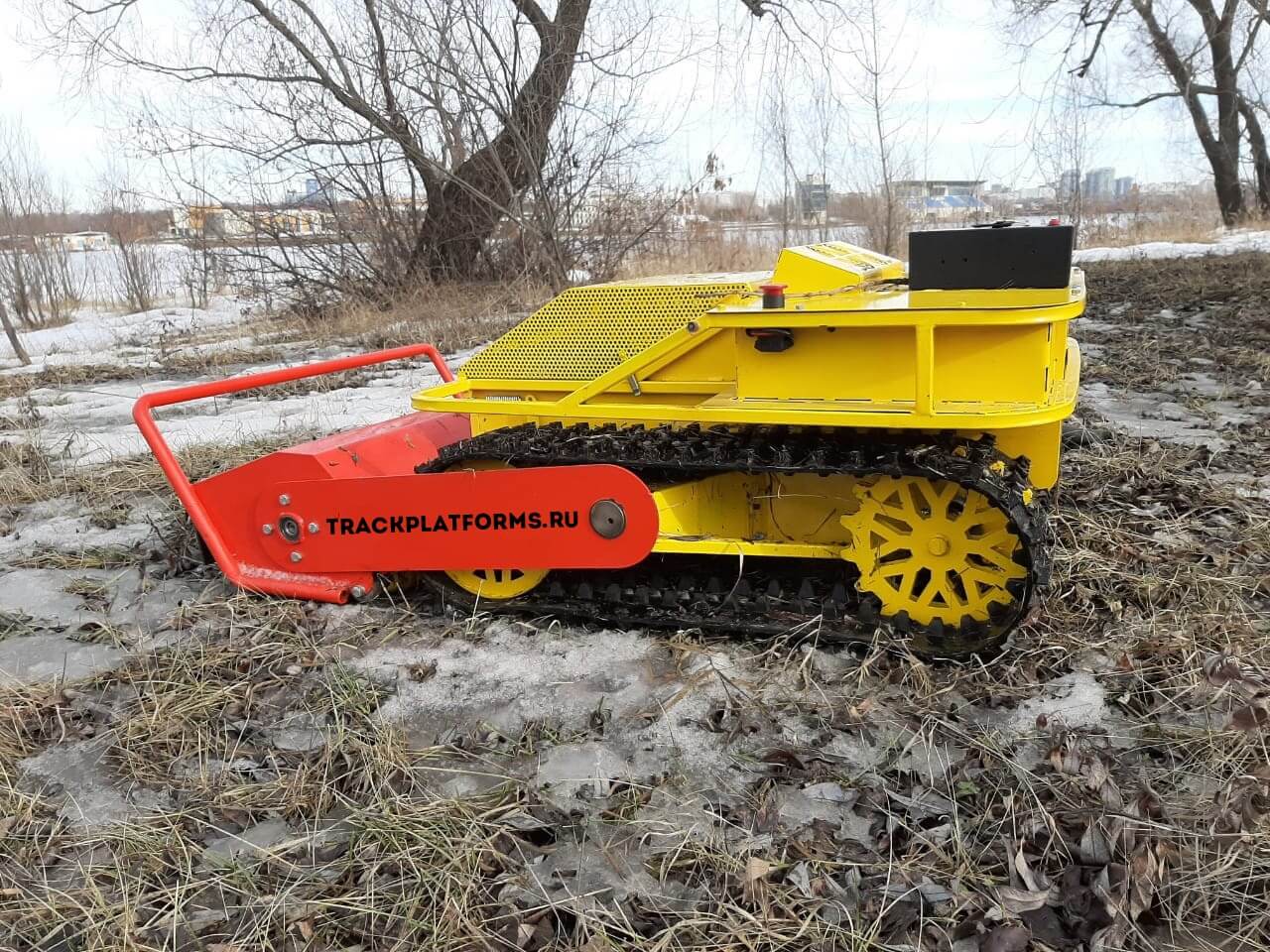 MONOTRACK tracked robot. Robot tracked chassis