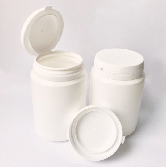 Изделия из пластмасс 