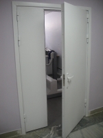 X-ray protective doors