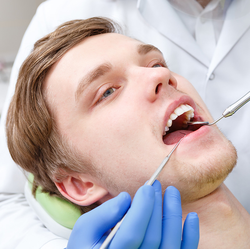 Имплантация и хирургия зубов
