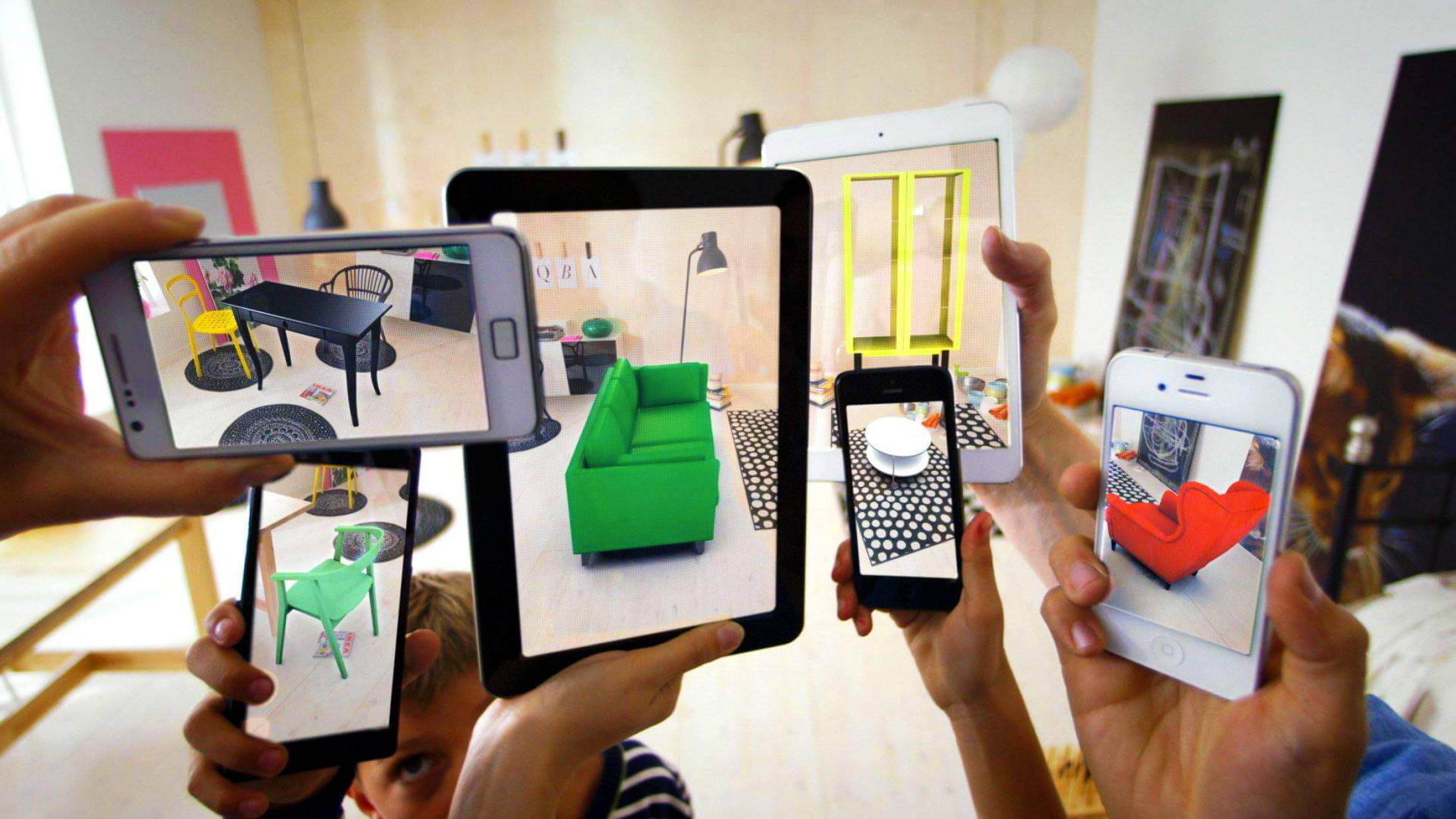 Mobile applications using augmented reality technologies