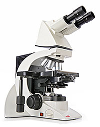 Laboratory microscope Leica DM2000