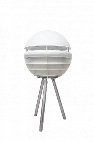 Ветроэлектрическая установка с вертикальной осью