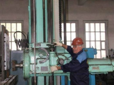 Repair of hydraulic turbines