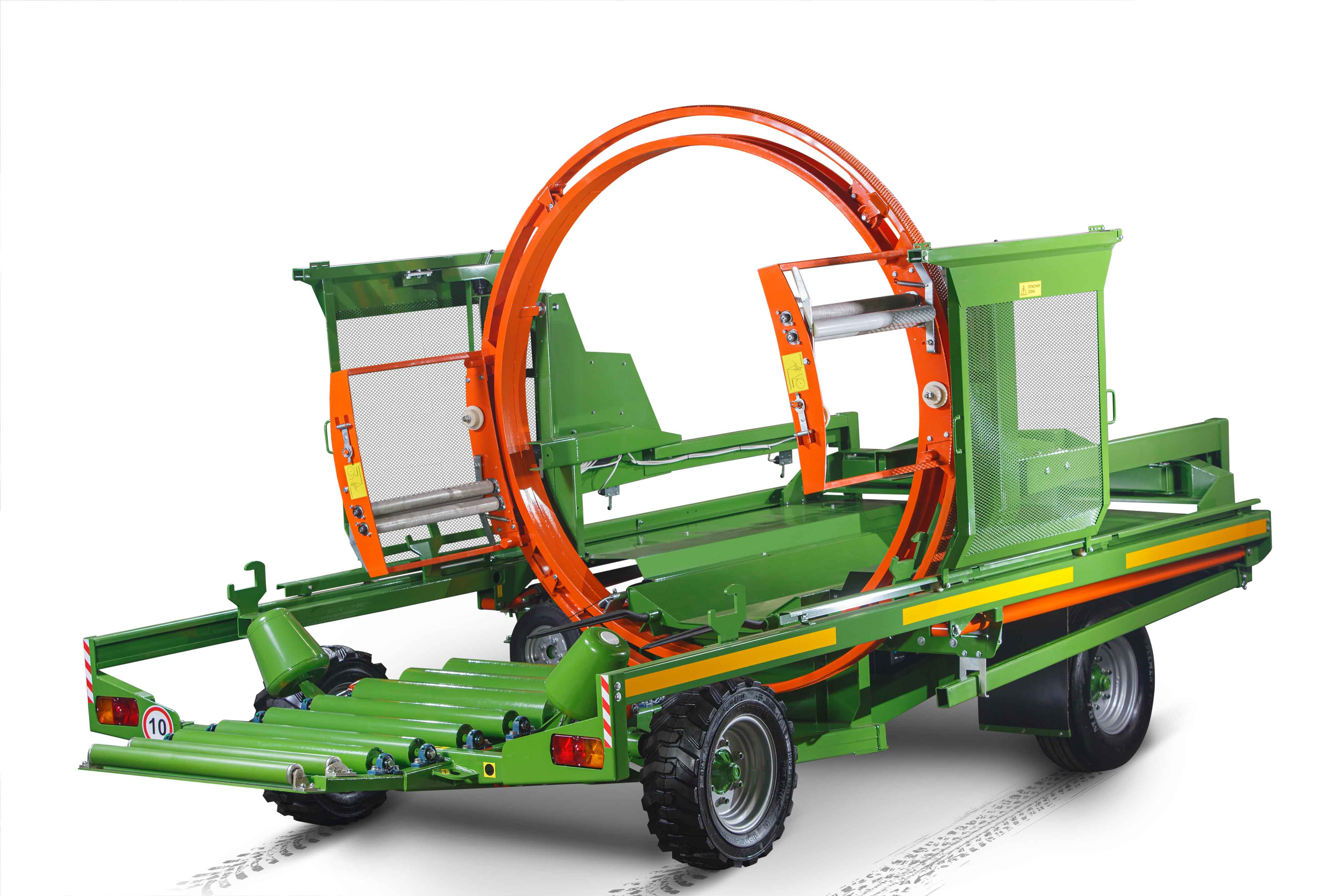 High speed bale wrapper SW120 with hydraulic wheel drive