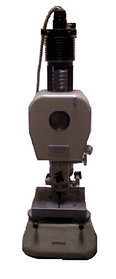 Projection vertical optometer ikv-3