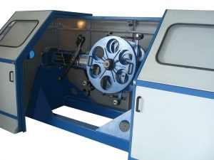 Линии бронирования кабелей и полиэтиленовых труб лентами