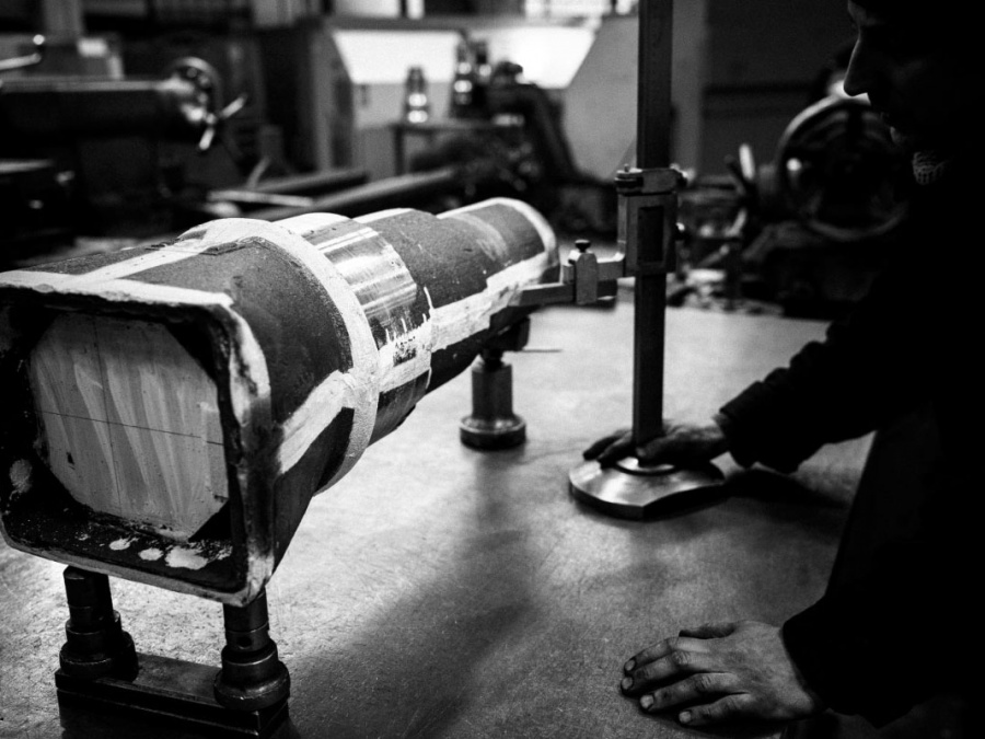 Peeling and marking blanks