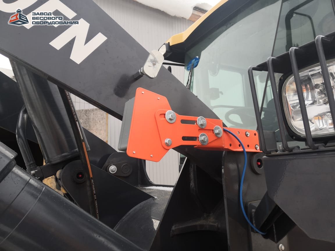 装载机上的秤。 车载称重系统Monacs