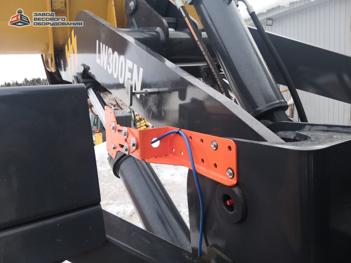 装载机上的秤。 车载称重系统Monacs